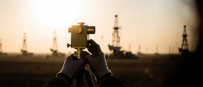 Геодезисты возглавили рейтинг самых прибыльных специалистов в нефтяном секторе